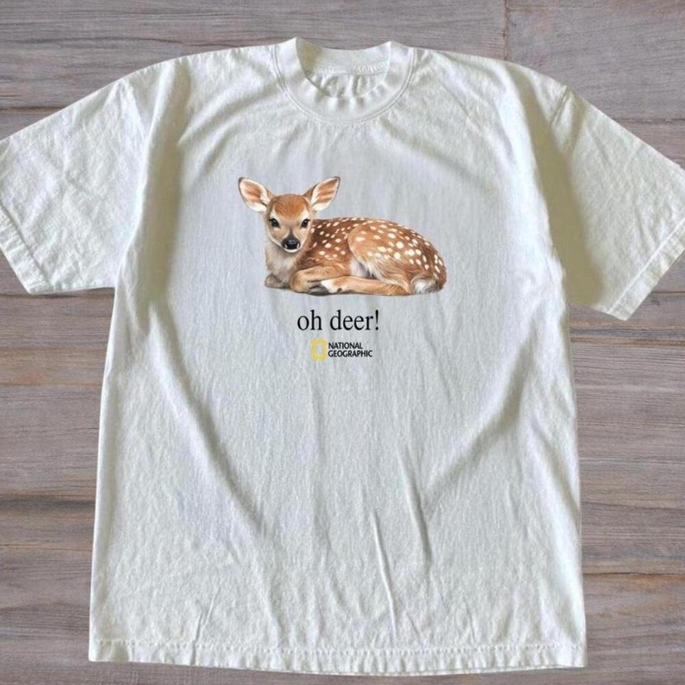 Gildan Men White T-Shirt, National Geographic Oh Deer White T-Shirt